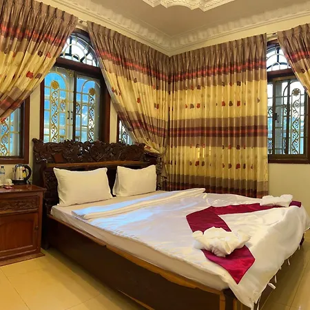Lotus Blanc Homestay Villa Battambang Exterior photo