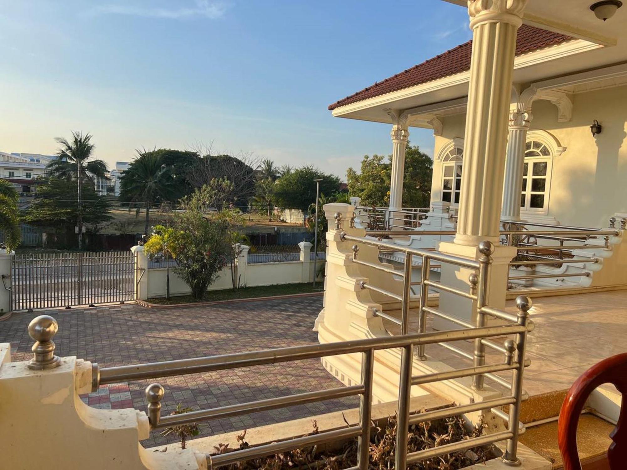 Privatunterkunft Lotus Blanc Battambang